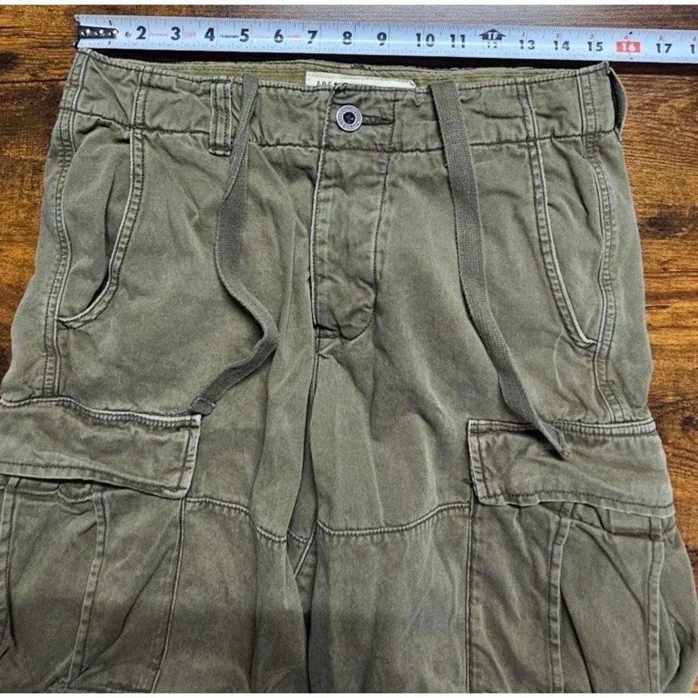 VTG Abercrombie & Fitch 30x10 Army Green Cargo Shorts Heavy Cotton Button Fly